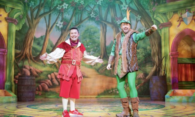 Festive Review: Robin Hood, Opera House, Manchester
